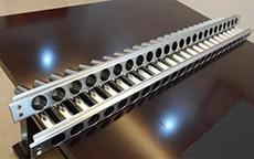 Molde de acero inoxidable para hacer paletas de hielo, Vitaline de 24 carriles